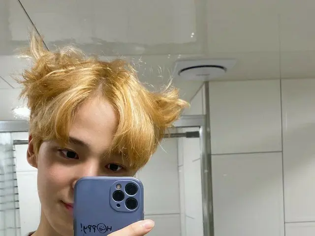 [T Official] ATEEZ, [#Yuno] I woke up ... LOL LOL lol Good morning 😂 #ATEEZ#ATEEZ ..