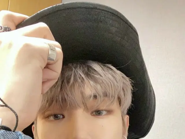 [T Official] ATEEZ, [#Mingi] How about the remodeled costumes of today's styleteam? #ATEEZ #ATEEZ ..