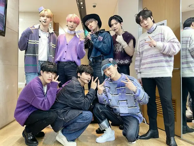 [T official] ATEEZ, [📷] ATEEZ hari ini ⠀ Semoga malam ATINY diwarnai ungu ⠀ #TO