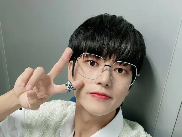 [T Official] ATEEZ, [#Wooyoung] Thank you very much. ATINY. #ATEEZ #ATEEZ