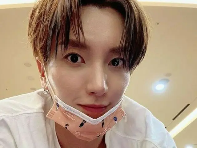 Iteuk (SUPER JUNIOR) mengungkapkan bahwa dia menderita herpes zoster. Dia juga m