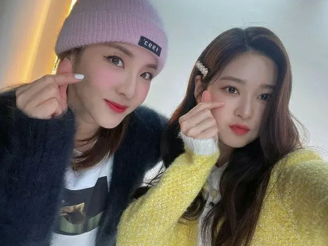 Dua foto Dara (2NE1) dan KIM MIN JU (sebelumnya IZONE) menjadi topik hangat. ..