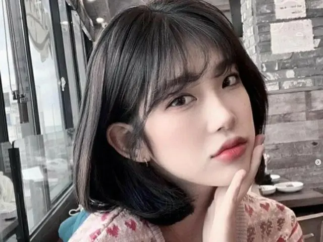 Choi Jin, putri mendiang aktris _ Choi Jin _, telah menandatangani kontrak denga
