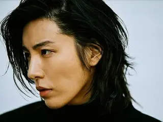 Aktor dan penyanyi No Min Woo (mantan TRAX), n. Kontrak eksklusif dengan CH Ente