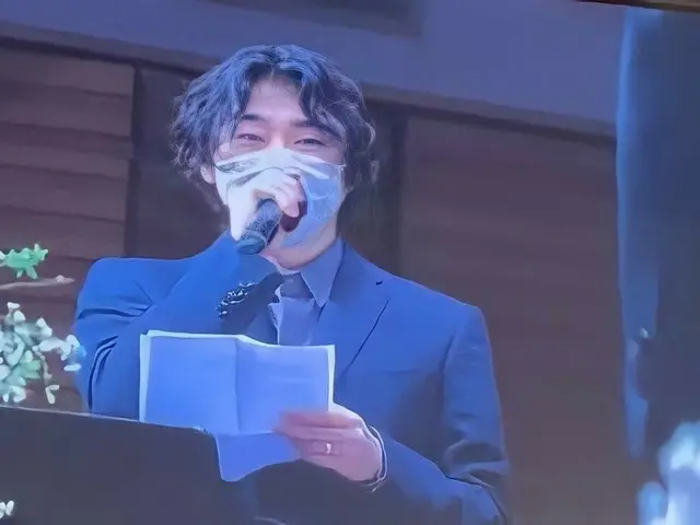 ZICO (Blok B), Choi Tae Joon dan Park Shin Hye terlihat sangat berbeda di pernik