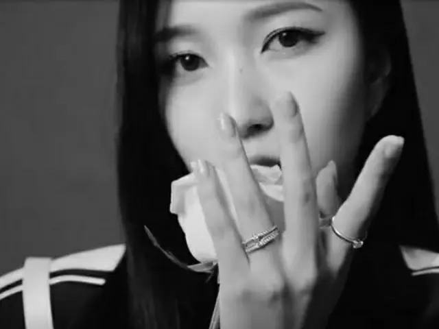 Terpilih sebagai brand muse dari Metro City, Mina (TWICE). ..