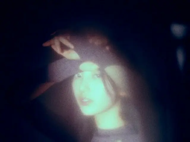 Suzy (Miss A), seorang penyanyi yang melakukan comeback untuk pertama kalinya da