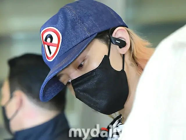 G-DRAGON (BIGBANG) arrives at Incheon International Airport. .. ..