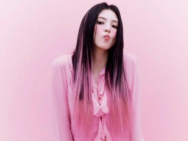 Aktor Han So-hee merilis sebuah pictorial. Marie Claire. ..