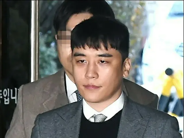 VI (former BIGBANG), who was sentenced to 1 year and 6 months in prison forgambling and prostitution