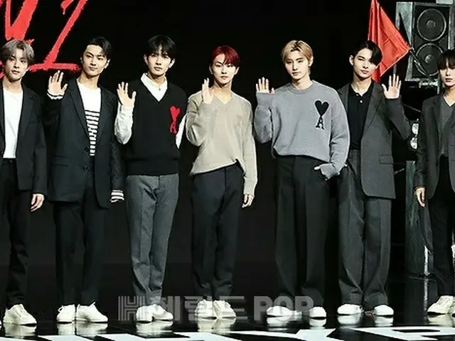 ENHYPEN menggelar showcase mini album ketiga mereka "MANIFESTO: DAY 1". ..