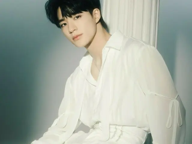 NCT Jeno memulai Instagram pribadi dengan nama "leejen_o_423". .