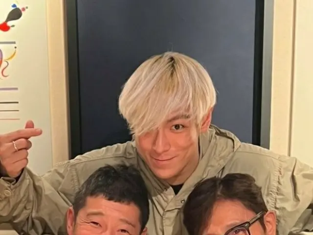 Yusaku Maezawa, the photo with actor Lee Byung Hun and T.OP (BIGBANG) is HotTopic. ”I ate yakiniku w