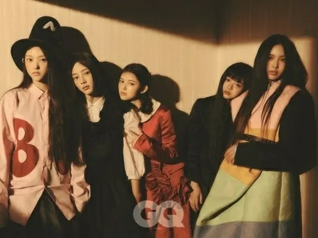 NewJeans, posting gambar. GQ Korea. .