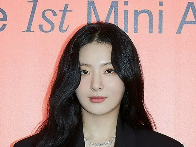 Album solo debut SEULGI "28Reasons" menduduki puncak Tangga Lagu Top Album iTune