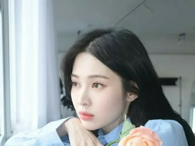 Yebin (mantan DIA), menandatangani kontrak eksklusif dengan YAMYAM Entertainment