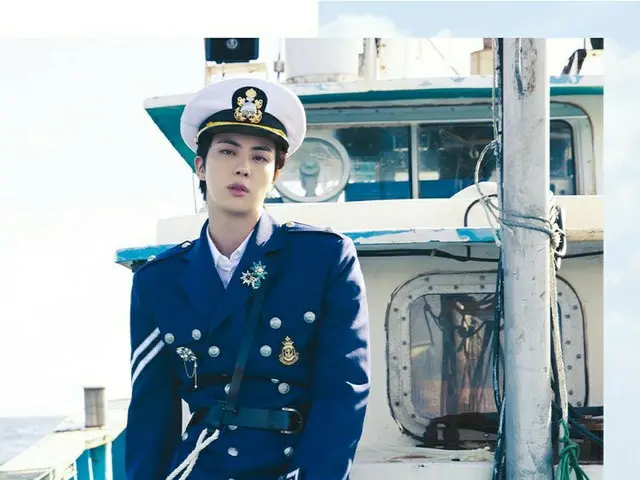 JIN akan merilis photobook "JIN Island Sea" pada tanggal 2 Desember. .