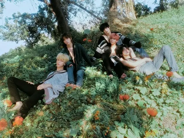 Mini album ke-5 "Name Chapter: TEMPTATION" dan "TOMORROW X TOGETHER" melampaui 2