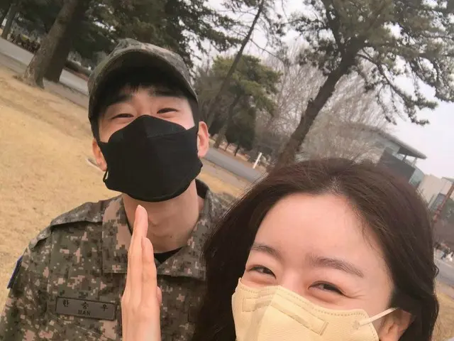 Han Seung-woo diam-diam keluar dari militer hari ini (27/1). .