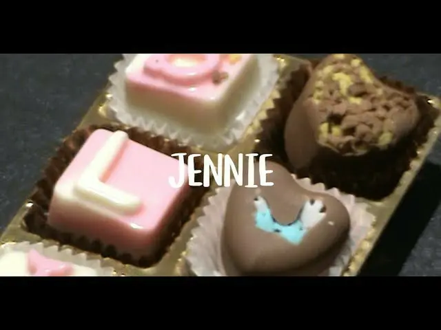 JENNIE, video membuat coklat menjadi perbincangan hangat. .  