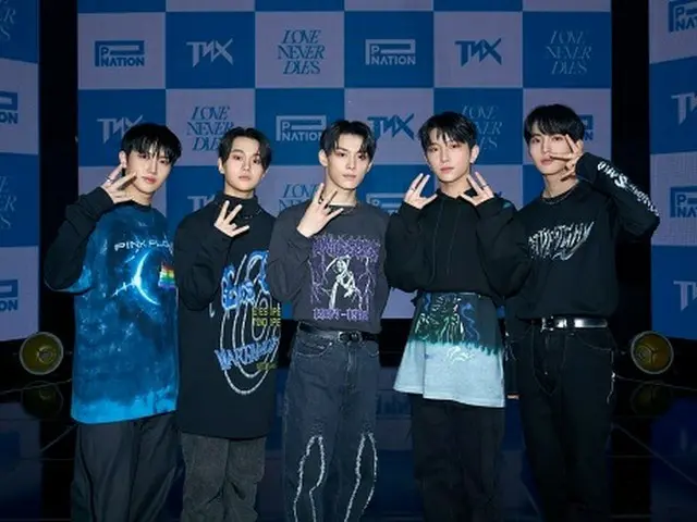 TNX mengadakan showcase untuk mini album ke-2 mereka 'Love Never Dies'. .