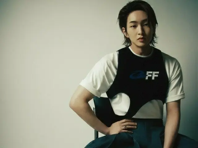 Onew (SHINee), merilis sebuah foto. memancing. .