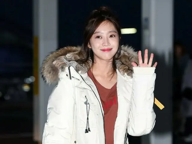 Actress Cho Boa, departure toHawaii for photoshoot. Incheon InternationalAirport on the 6th afternoo