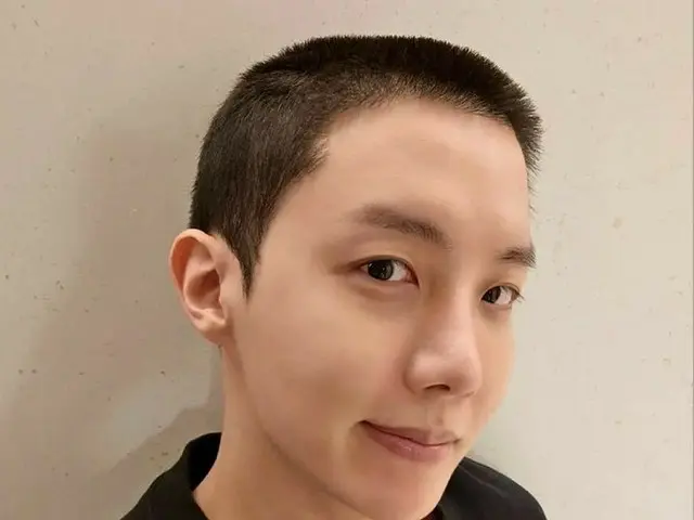 J-Hope dan 208 orang yang mendaftar bersama akan dikarantina selama seminggu hin
