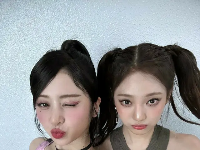 Dua foto NINGNING & Yunjin (LE SSERAFIM) sedang tren. Keduanya mengungkapkan bah