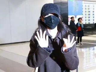 KANG HYE WON (sebelumnya IZONE) tiba di Bandara Internasional Gimpo pada tanggal