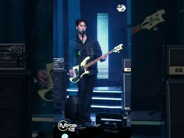Perkenalan Young K yang membuat gendang telinga meleleh #DAY6_ Lebih banyak dari