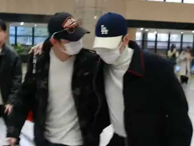 Nichkhun & Jun.K "2PM" berangkat ke Jepang pada pagi hari tanggal 25 @ Bandara I