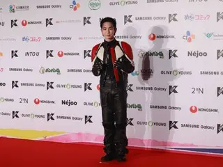 Key (SHINee), berpartisipasi dalam acara karpet merah ”KCON JAPAN 2024”.