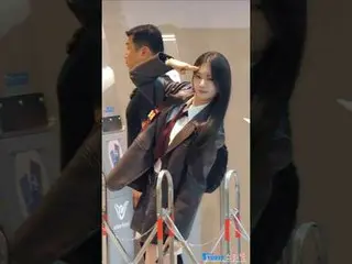 240919 BABYMONSTER_ _ Video penggemar kedatangan Bandara RORA oleh 스피넬
 * Harap 