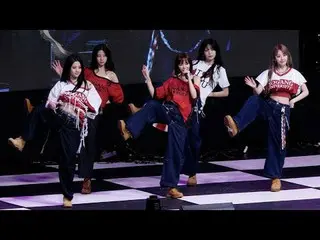 240927 Sogang University Festival LE SSERAFIM_ _ Fan Photography- CRAZY oleh 스피넬