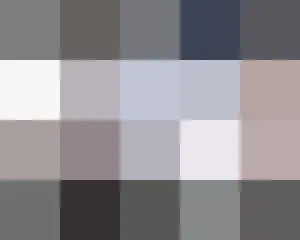 **Queenz Eye_ Kiri: Lahir Juni 2004, anggota asal Thailand. Debut Juli 2025 seba