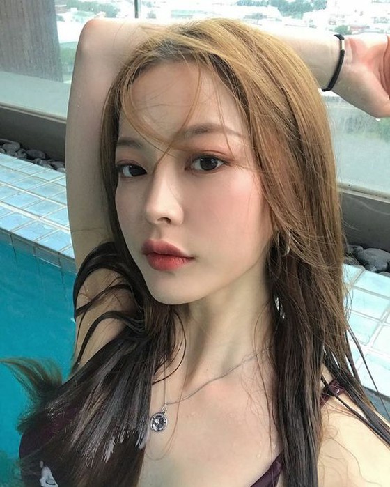 Lim Swolla berkencan dengan penyanyi rap Swings, foto seksi dengan rambut kasar dan bikini