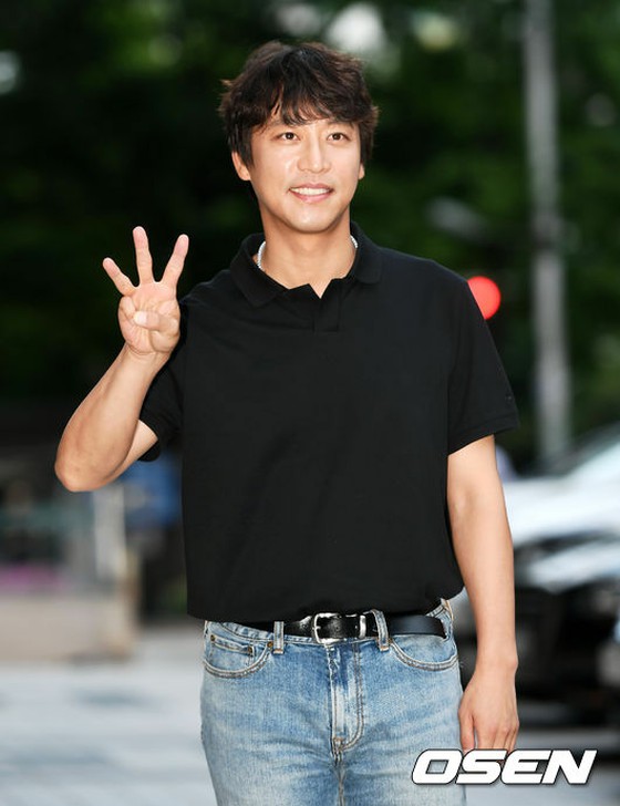[Resmi] Aktor "Love's landing", Oh Man Seok, COVID-19 akan mengkonfirmasi kontak dengan orang yang terinfeksi = Besok (21) hasil pagi ditemukan