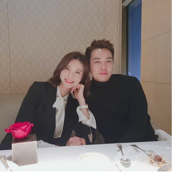 [Topik] Joo SangWook & Cha Ye Ryun merayakan ulang tahun pernikahan ke 3