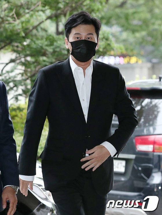 Mantan perwakilan YG Yang Hyun Suk mengakui semua tuduhan dalam uji coba pertama "Overseas Expeditionary Gaming"