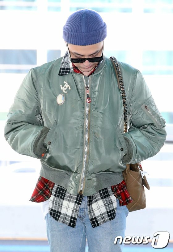 G-Dragon (BIGBANG), perselingkuhannya dengan anjingnya tertinggal ...
