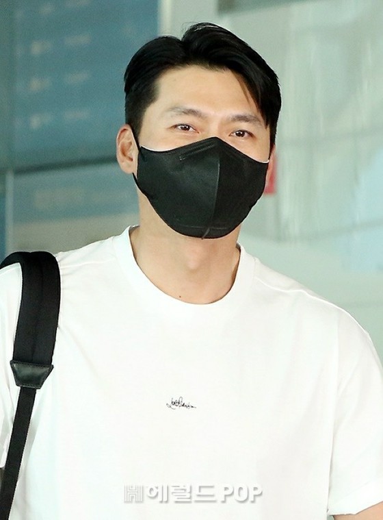 [Foto] Aktor Hyun Bin & Song YEJI couple akhirnya berangkat bulan madu = Bandara Internasional Incheon, Korea Selatan