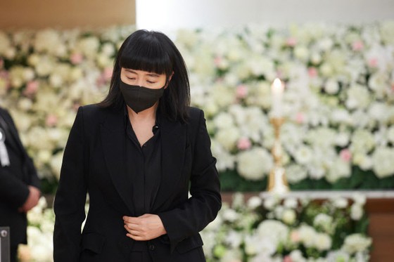 [Foto] Almarhum Kang Soo-yeon, perpisahan terakhir untuk banyak aktor