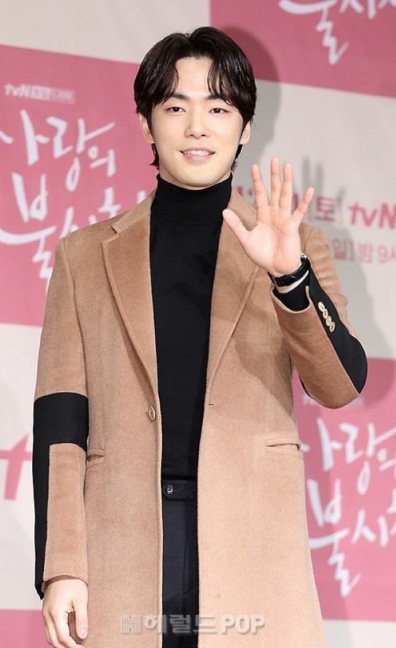 "Tampil di 'Crash Landing on You'" Aktor Kim Jong Hyun menyatakan kembalinya setelah 1 setengah tahun setelah 'kontroversi gaslighting'...Apakah dia akan bebas dari perselingkuhan?
