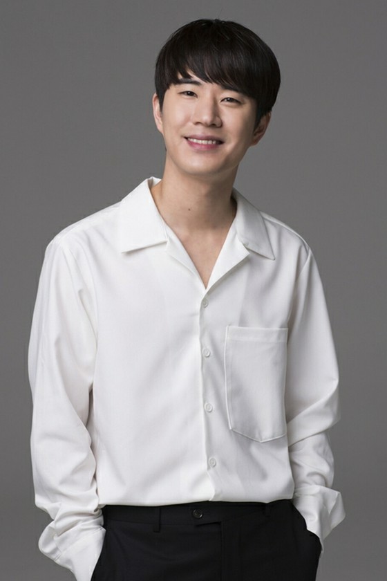 Penampilan ``Smart Doctor's Life'' Moon Tae Yoo Muncul di Serial TV ``Love and Benefits''... Dibintangi lagi dengan Yoo Yeon Seock