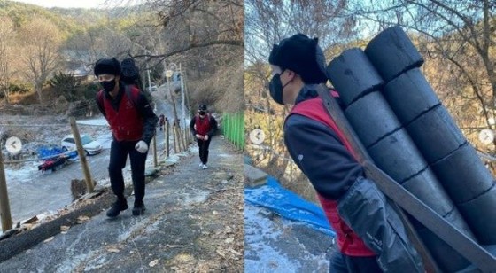 ``Seperti malaikat'' aktor Park BoGum, relawan briket untuk mengantarkan musim dingin yang hangat... Penyanyi Sean ``membawa 15 buah sekaligus''