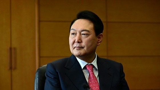 <Komentar W> Presiden Yoon dari Korea Selatan menekankan hubungan berorientasi masa depan dengan Jepang dalam pidatonya di Hari Kemerdekaan.