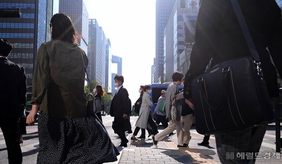 CNN `` Mempersingkat jam kerja meningkatkan produktivitas, tetapi setidaknya 'beberapa negara' tidak tahu'' = laporan Korea Selatan