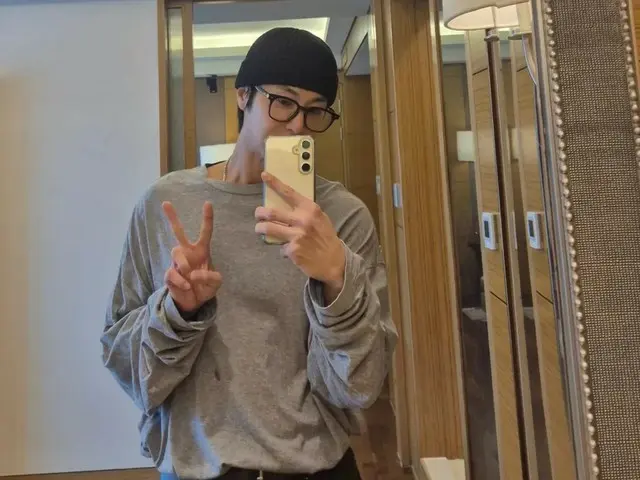 「東方神起」ユンホ、ベトナム到着認証ショット公開01