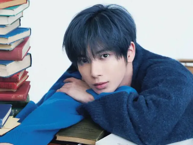 TAEHYUN dari TOMORROW X TOGETHER membuat penampilan solo pertamanya di sampul khusus edisi Musim Gugur CREA!